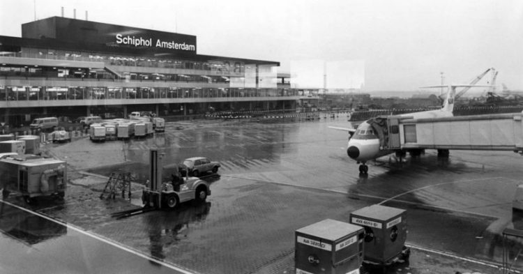 aeroporto-schiphol-antigo-capa2019-01-820x430